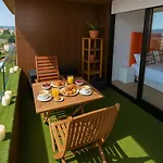 Citymar 24h Terraza Y Vistas Ria Vigo